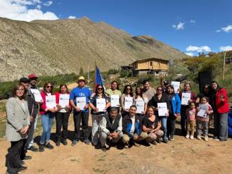 12 Familias de Alcohuaz concretan el anhelo de contar con el t&iacute;tulo de dominio de sus hogares